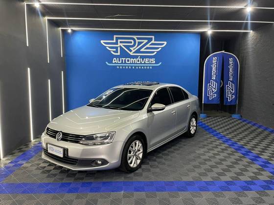 VOLKSWAGEN JETTA 2.0 COMFORTLINE FLEX 4P TIPTRONIC